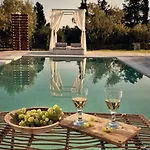 Gerakas Luxury Villas