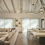 Gerakas Luxury Villas