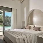 Gerakas Luxury Villas
